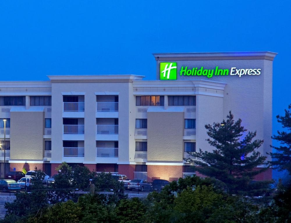 Holiday Inn Express Cincinnati West By Ihg Dent Exterior foto