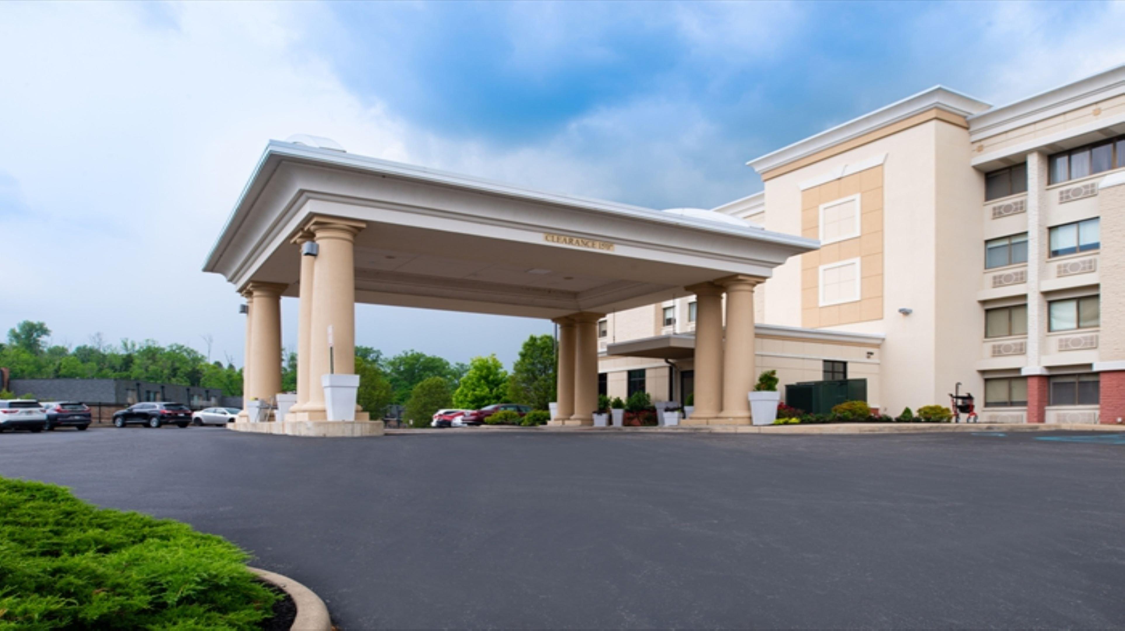 Holiday Inn Express Cincinnati West By Ihg Dent Exterior foto